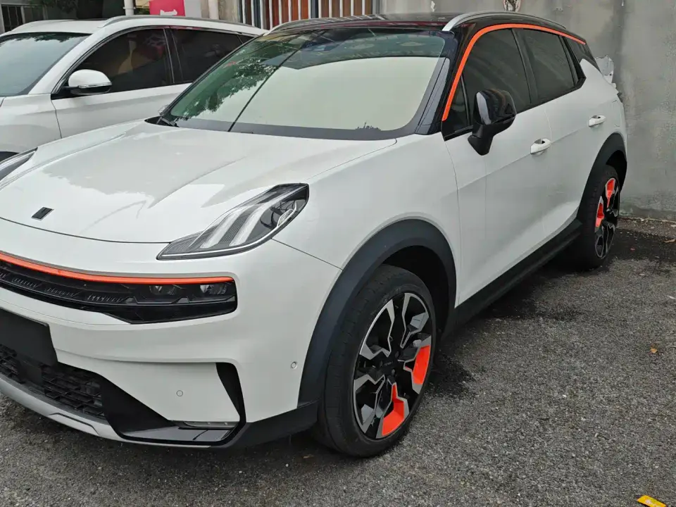 Lynk & Co 06 1.5T Halo 2021