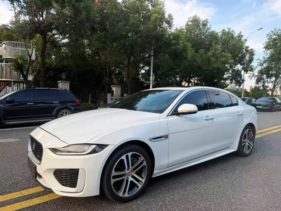 Jaguar XEL 2.0T 250PS Gloss Black Sport Edition 2022
