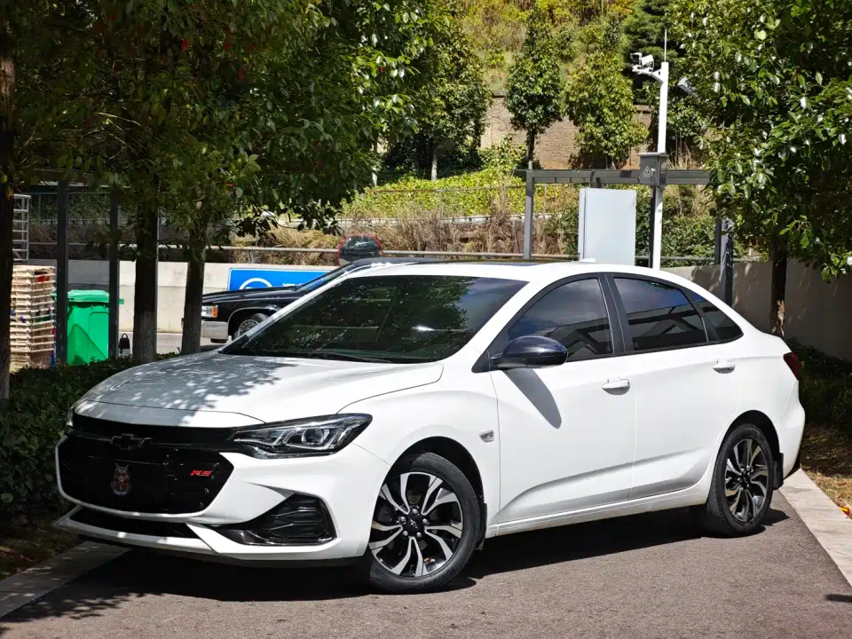 Chevrolet Monza RS 330T Auto Smooth Edition China VI 2020