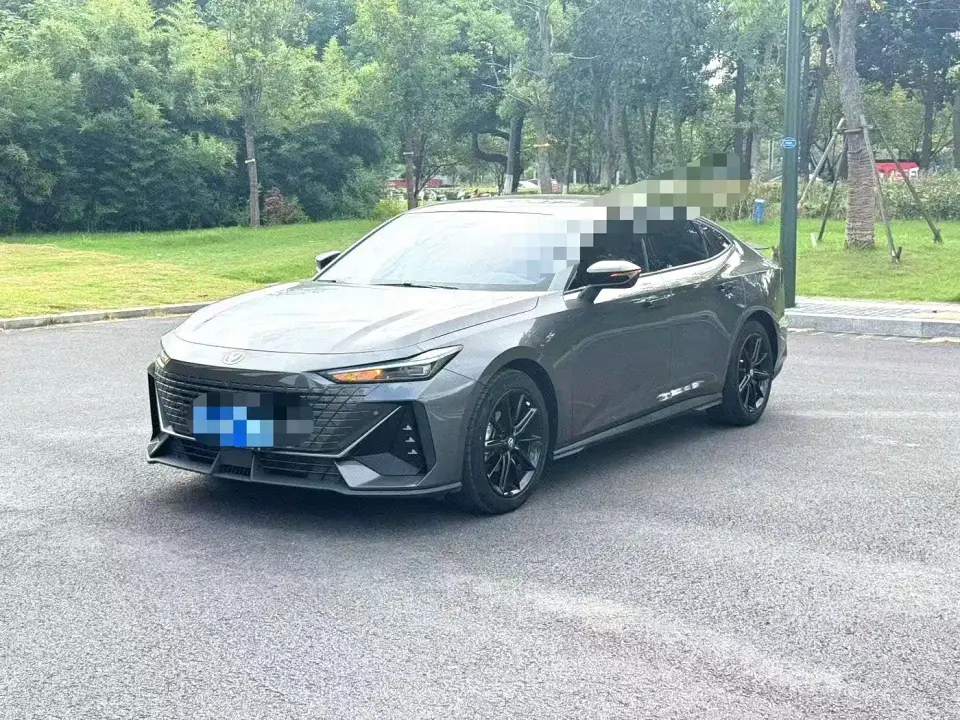Changan UNI-V 1.5T Premium Edition 2023