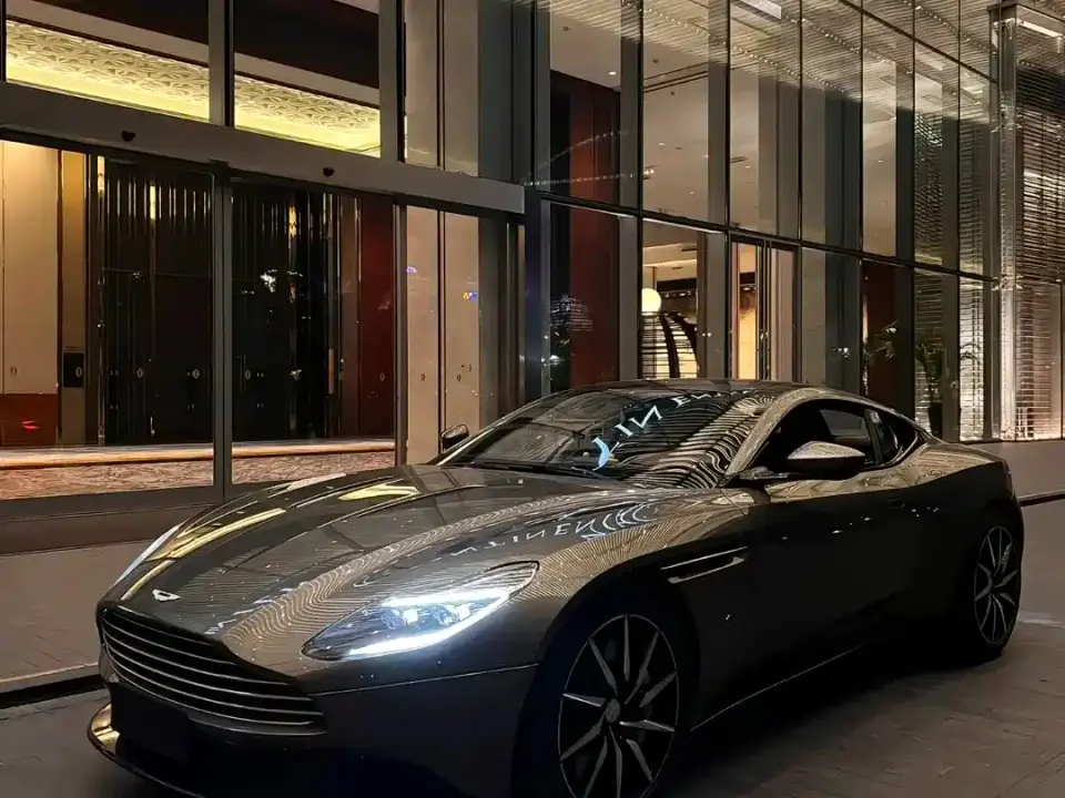 Aston Martin DB11 Model 4.0T V8 Coupe 2019