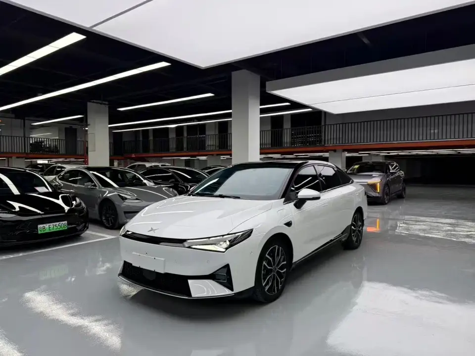 XPeng P5 Model 550P 2022