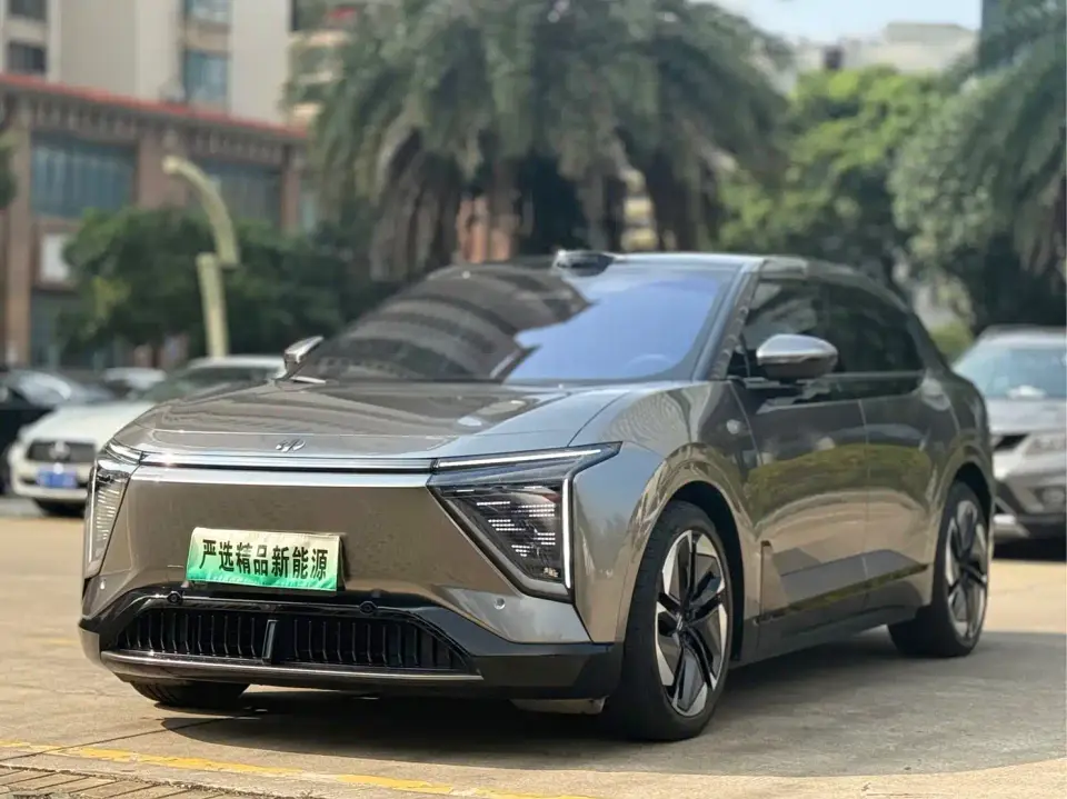 Hiphi Y 765km Flagship Edition 2024