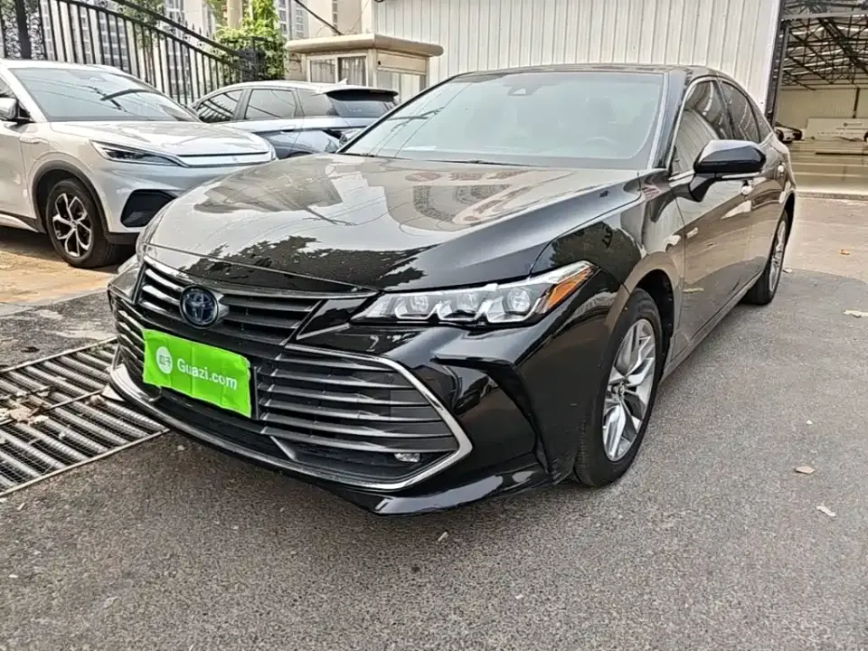 Toyota Avalon Hybrid 2.5L Luxury Edition China VI 2021