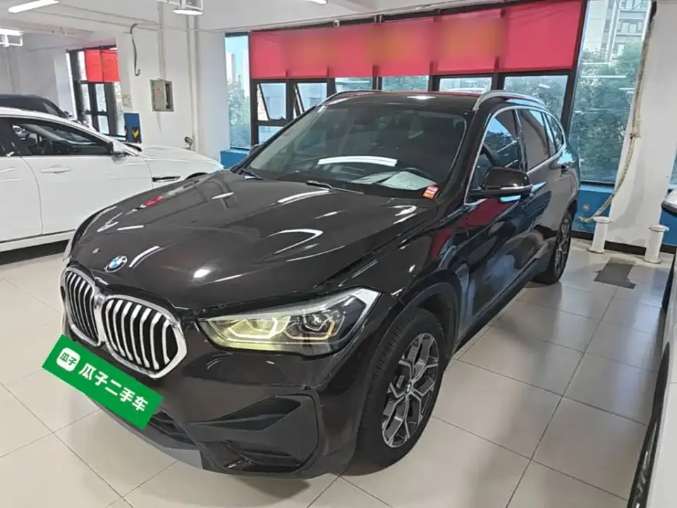 BMW X1 sDrive25Li Leading 2022