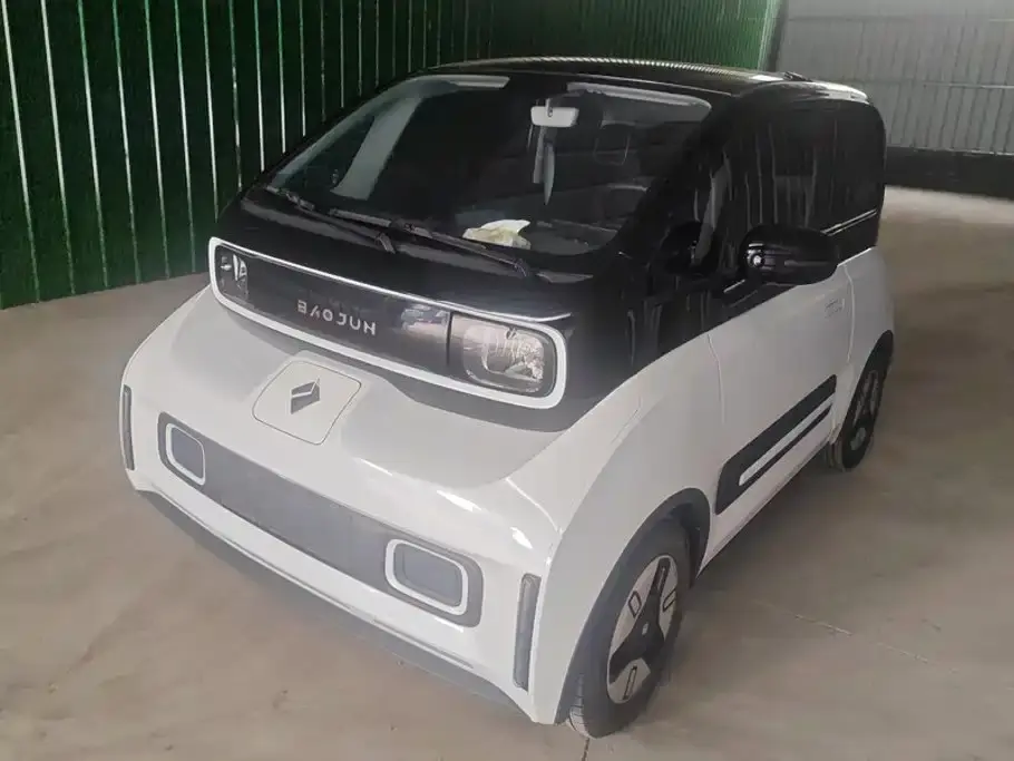 Baojun E300 Plus Stellar Smart Travel Edition 2020