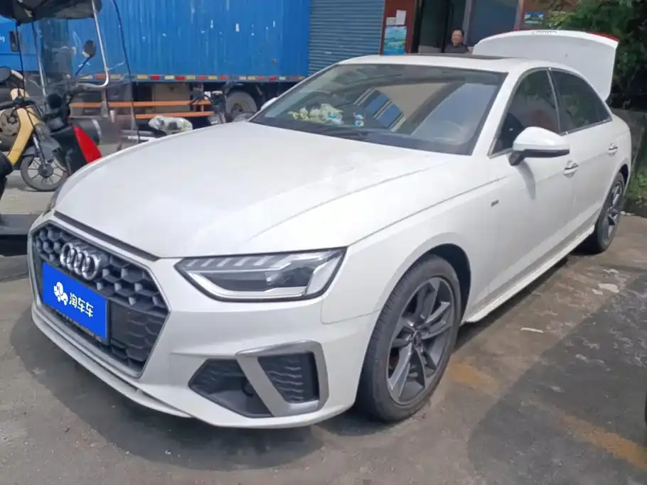 Audi A4L 40 TFSI Fashion Dynamic 2023