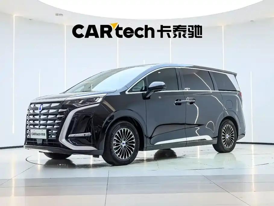 Denza D9 DM-i 980 AWD Premium 2026