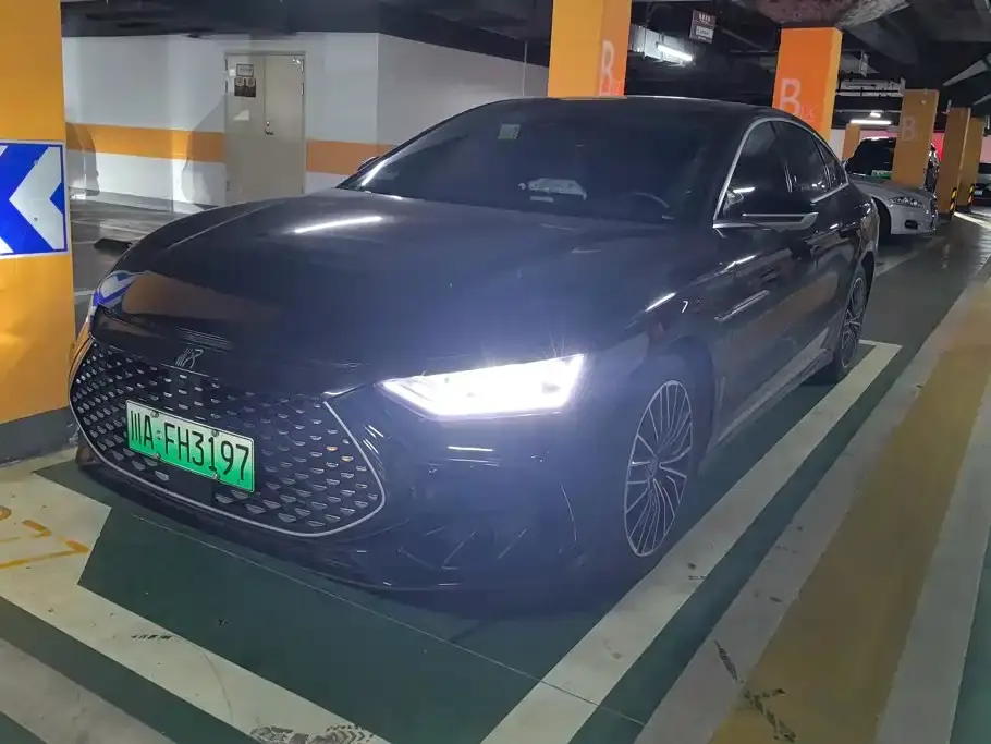 BYD Han DM-i Champion Edition 121KM Premium 2023