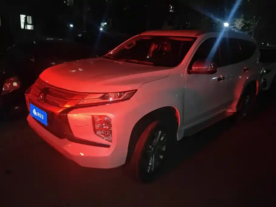 Mitsubishi Pajero Sport (Import) 3.0L Luxury Edition 2020