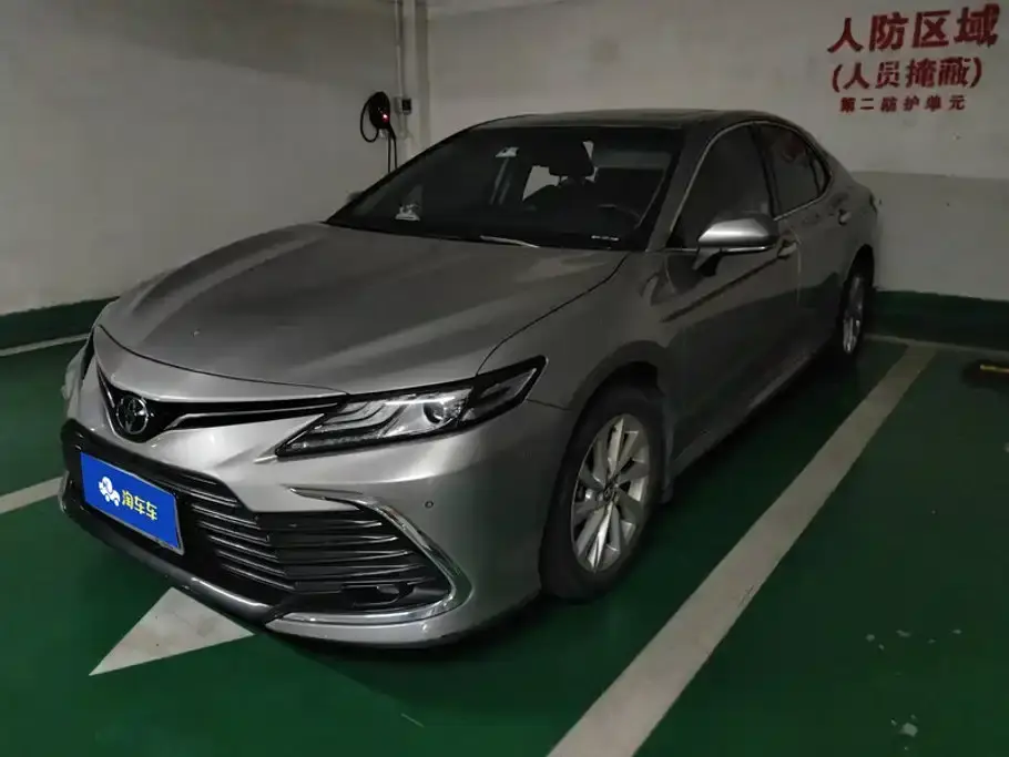 Toyota Camry 2.0G Luxury Edition 2021