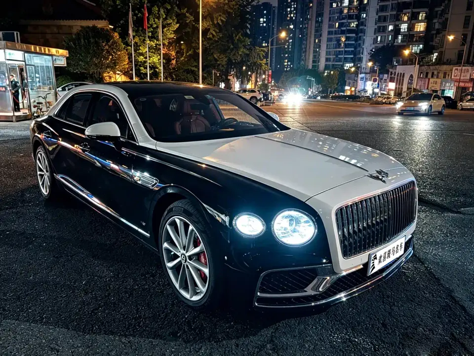 Bentley Flying Spur 4.0T V8 Standard Version 2021