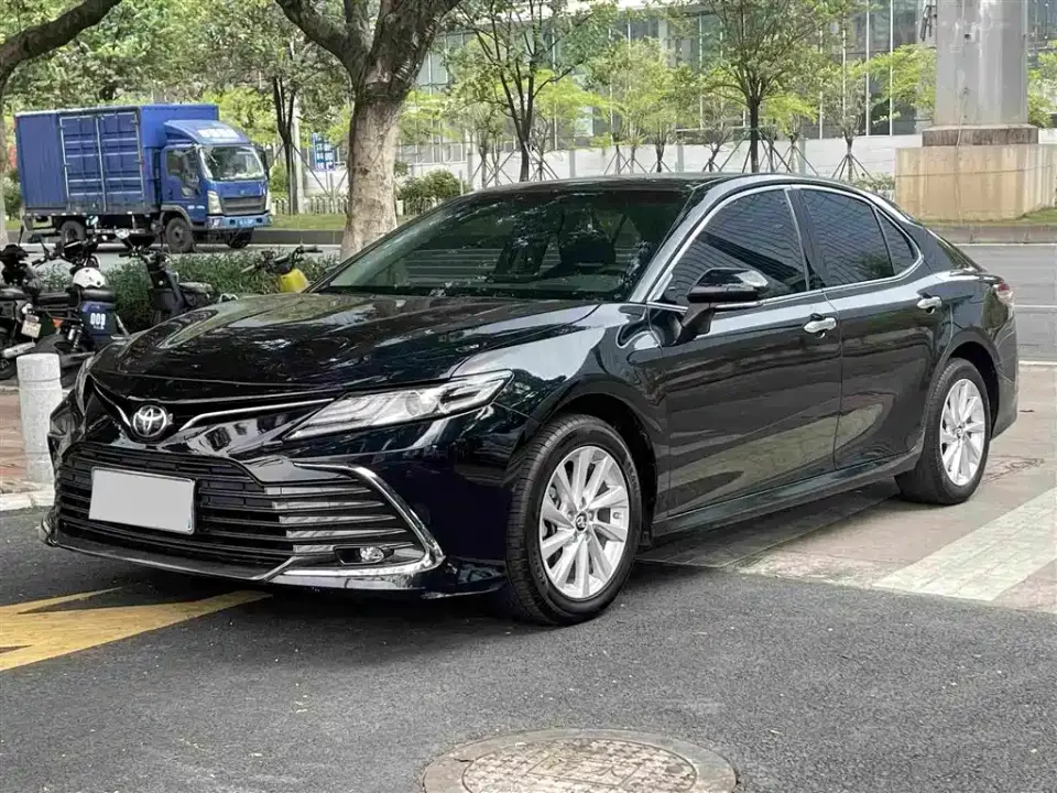 Toyota Camry 2.0G Luxury Edition 2022