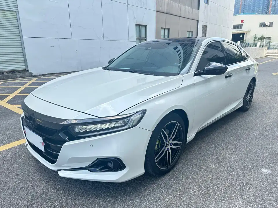 Honda Accord 260TURBO Phantom Night Premium 2022