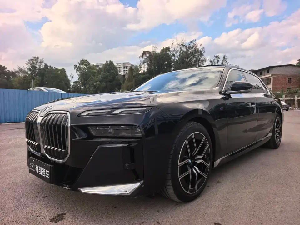 BMW 7 Series Model 735Li M Sport Package 2024