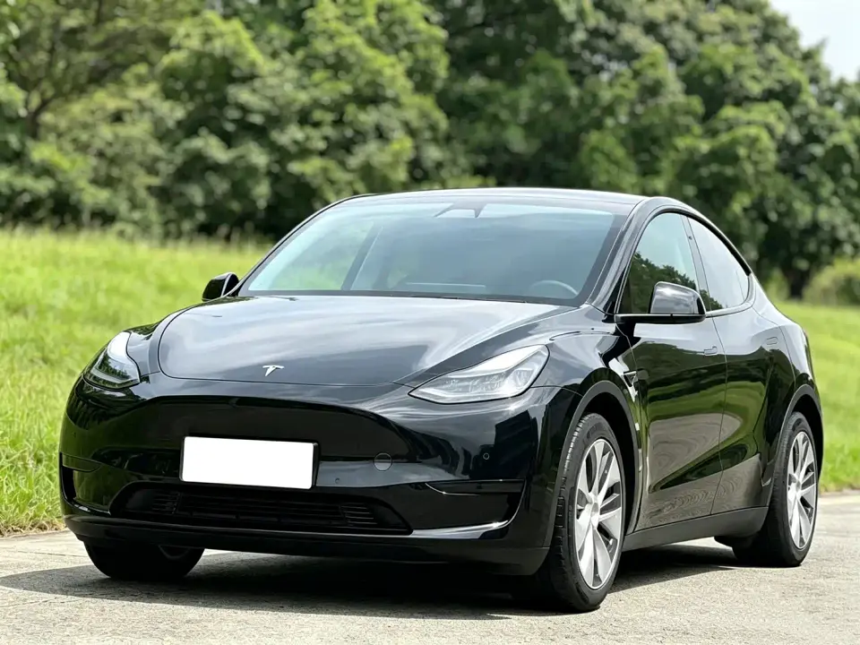 Tesla Model Y Facelift Rear-Wheel Drive Version 2023