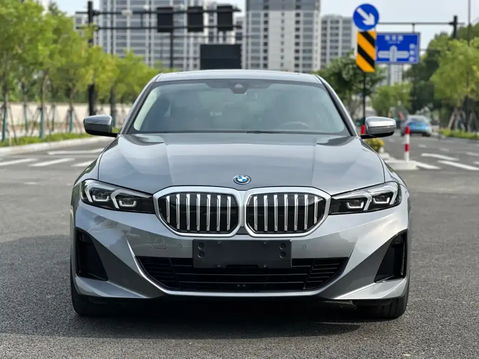 BMW i3 eDrive 35 L 2023