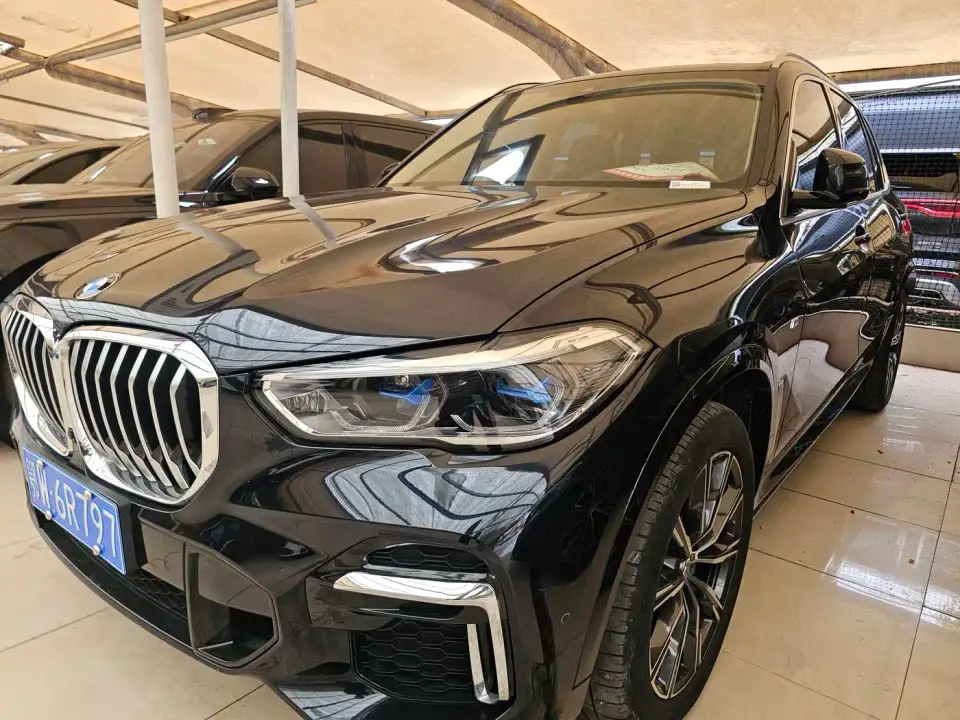 BMW X5 xDrive 30Li Premium M Sport Package 2023