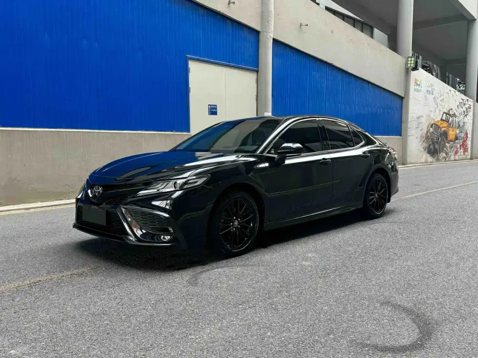 Toyota Camry 2.0S Knight Edition 2023