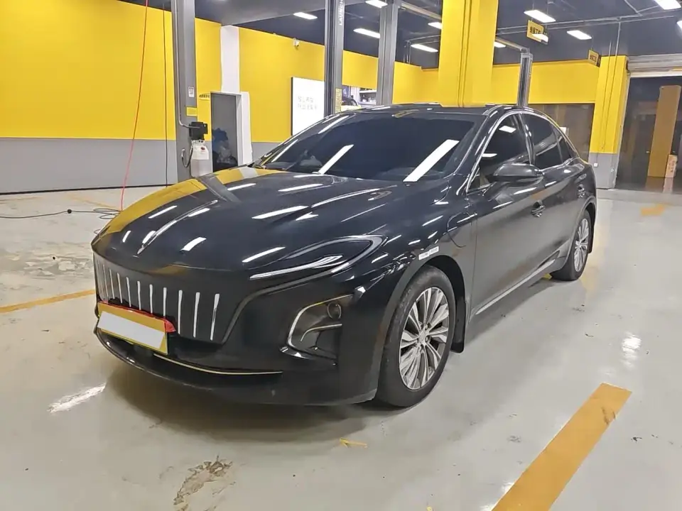 Hongqi E-QM5 Model 610km PLUS 2025