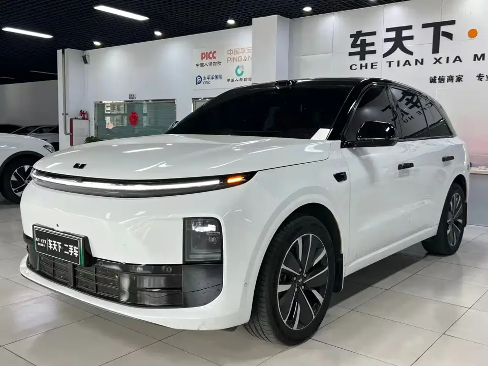 Li Auto L6 Pro Smart Renewal Edition 2025