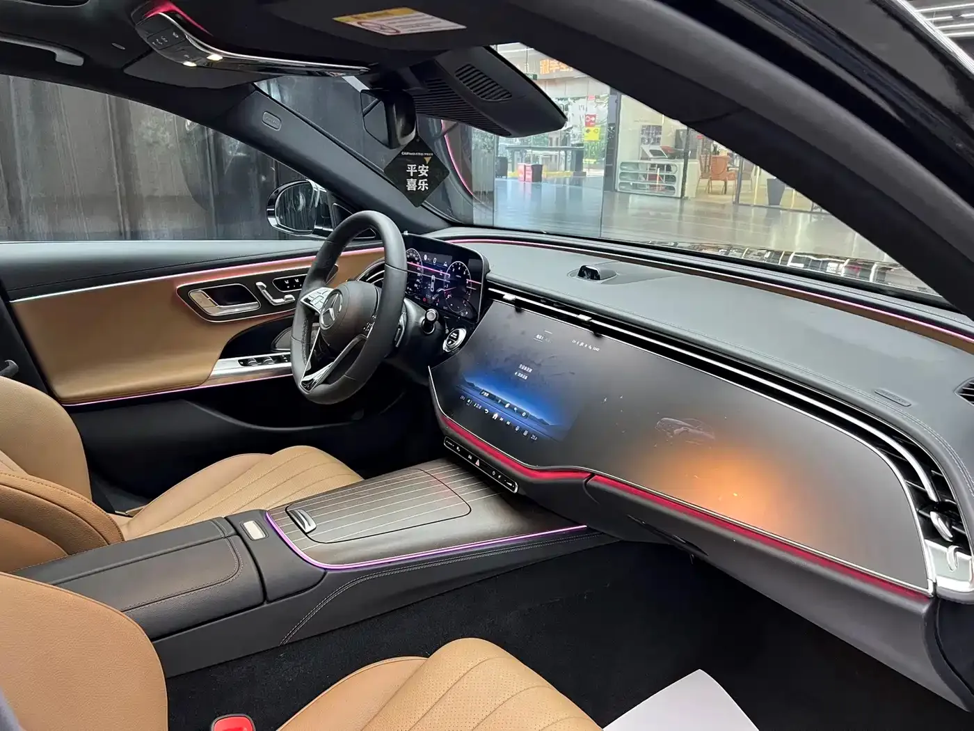 Mercedes-Benz E-Class Model E 300 L Luxury 2024 — фото 8