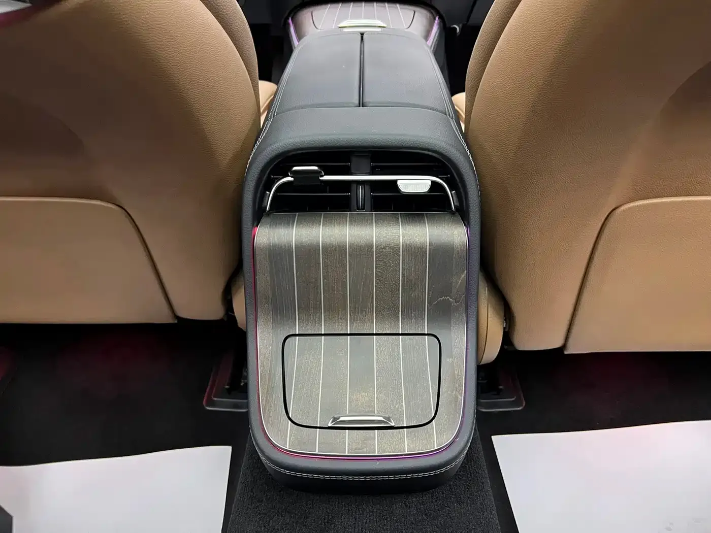 Mercedes-Benz E-Class Model E 300 L Luxury 2024 — фото 12