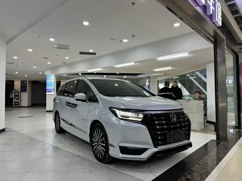 Honda Elysion 2.0L e:HEV Luxury Edition 2024