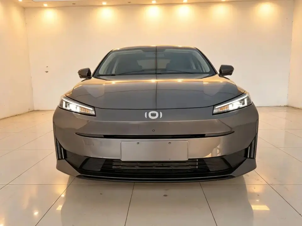 Changan Qiyuan A05 Deluxe Edition 70 Surpass 2024