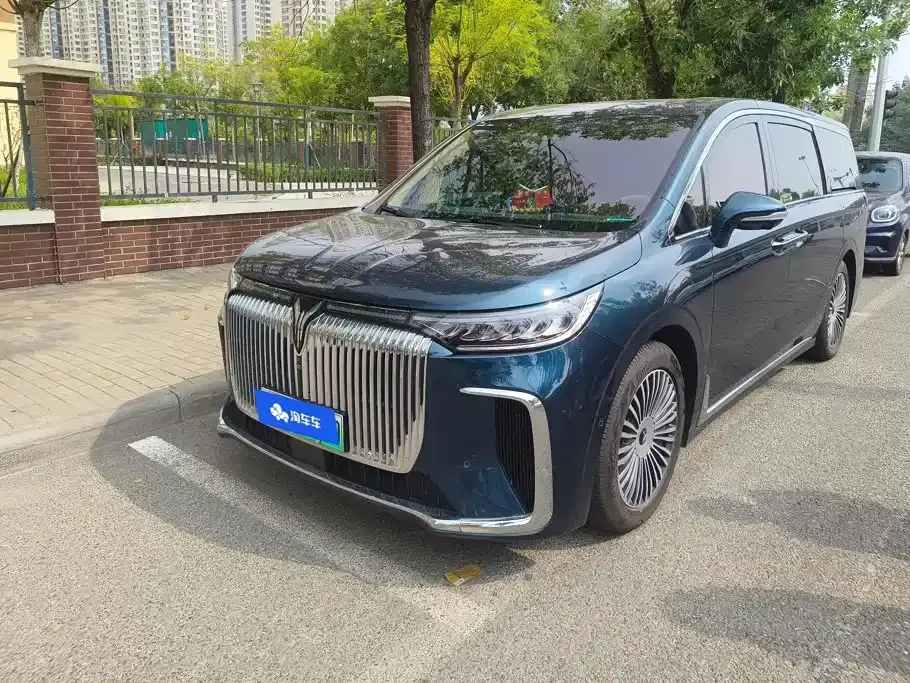 Voyah Auto Voyah Dreamer PHEV 4WD Kunpeng Premium Edition 2024