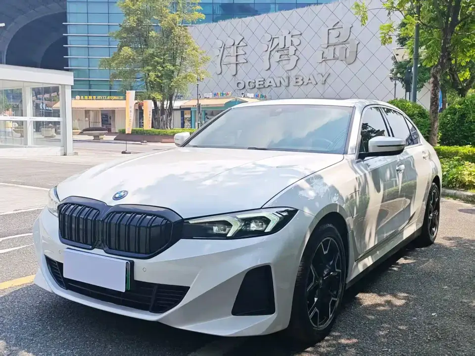 BMW i3 eDrive 35 L 2024