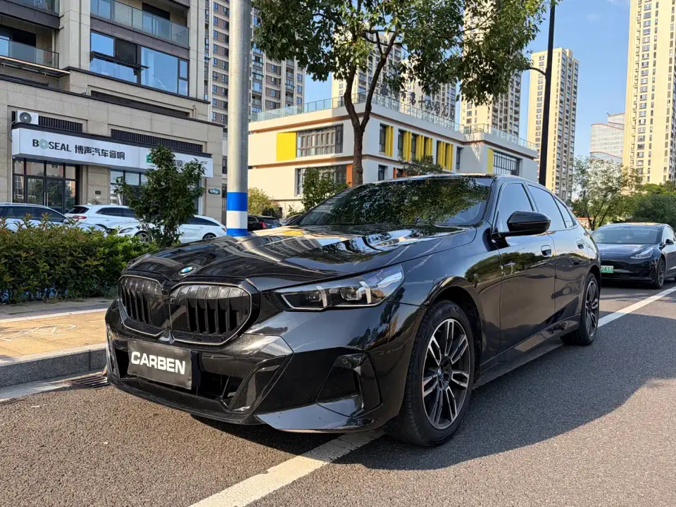 BMW 5 Series 530Li Leading M Sport Package 2025