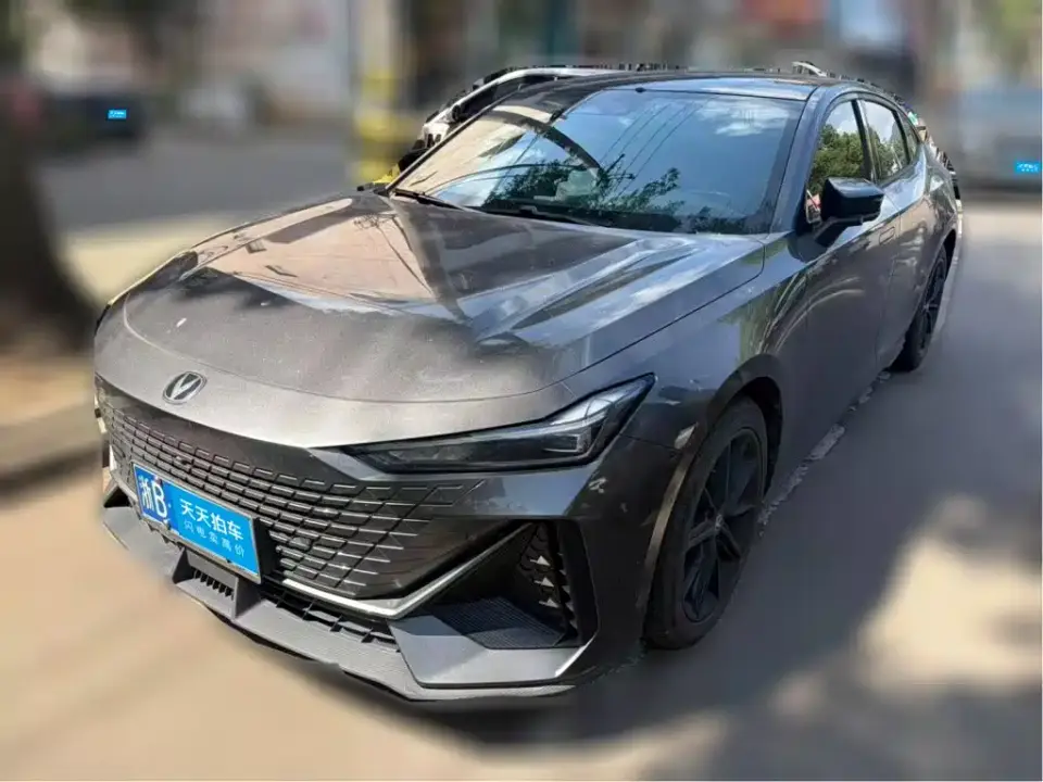 Changan UNI-V 1.5T Luxury Edition 2024