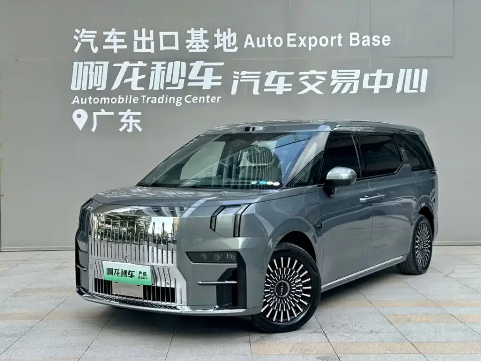 Zeekr 009 6-seat Executive AWD 108kWh 2024
