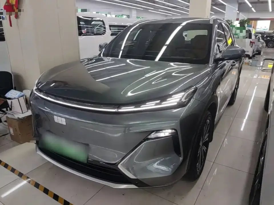 Geely Galaxy Galaxy Starship 7 EM-i 120km Navigation Edition 2025