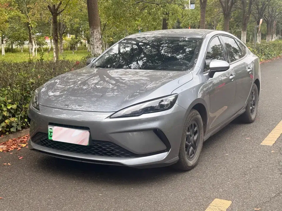 BYD Hai Bao 05 DM-i DM-i Smart Drive Edition 55KM Luxury 2025