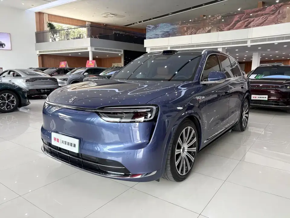 AITO Wenjie AITO M7 Extended Range Base Model 6-Seater 2025