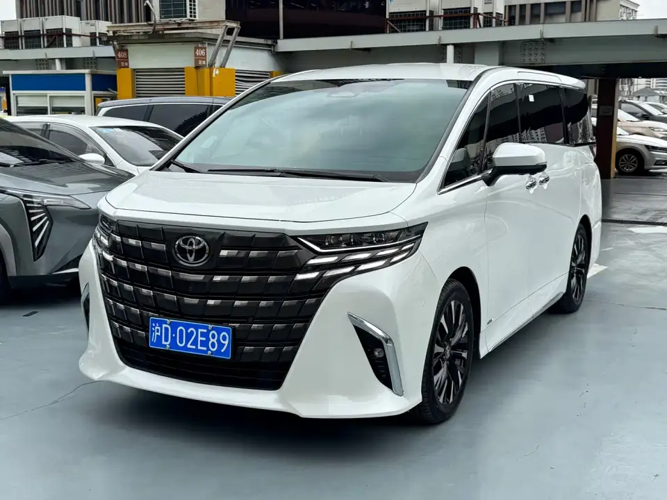Toyota Alphard Dual Hybrid 2.5L Ultimate Gold Edition 2023