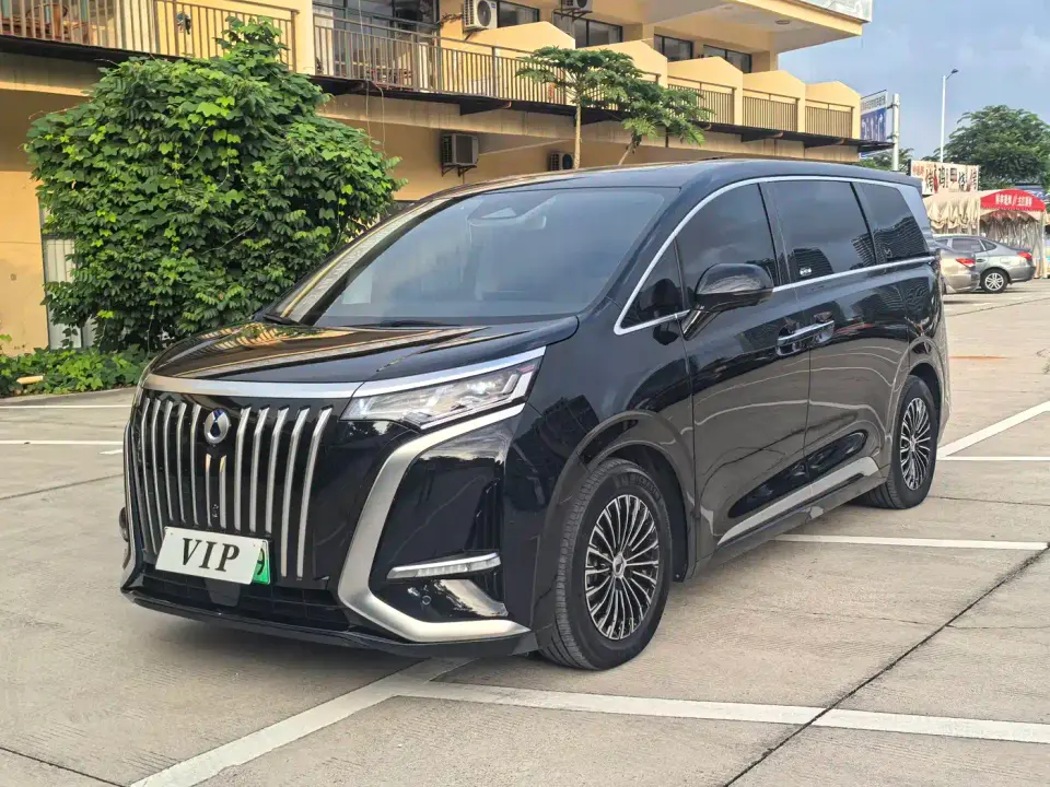 Denza D9 EV 620 Premium 2025