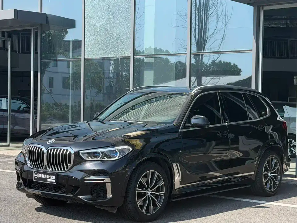 BMW X5 (Import) xDrive40i M Sport Package 2022