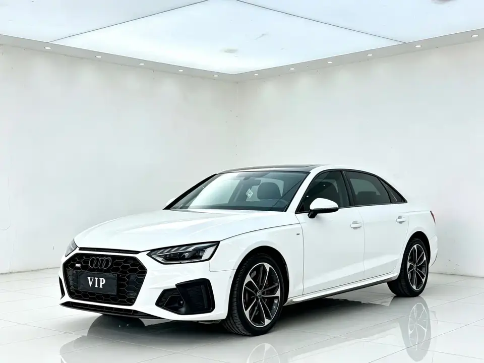 Audi A4L 40 TFSI Fashion Dynamic 2022