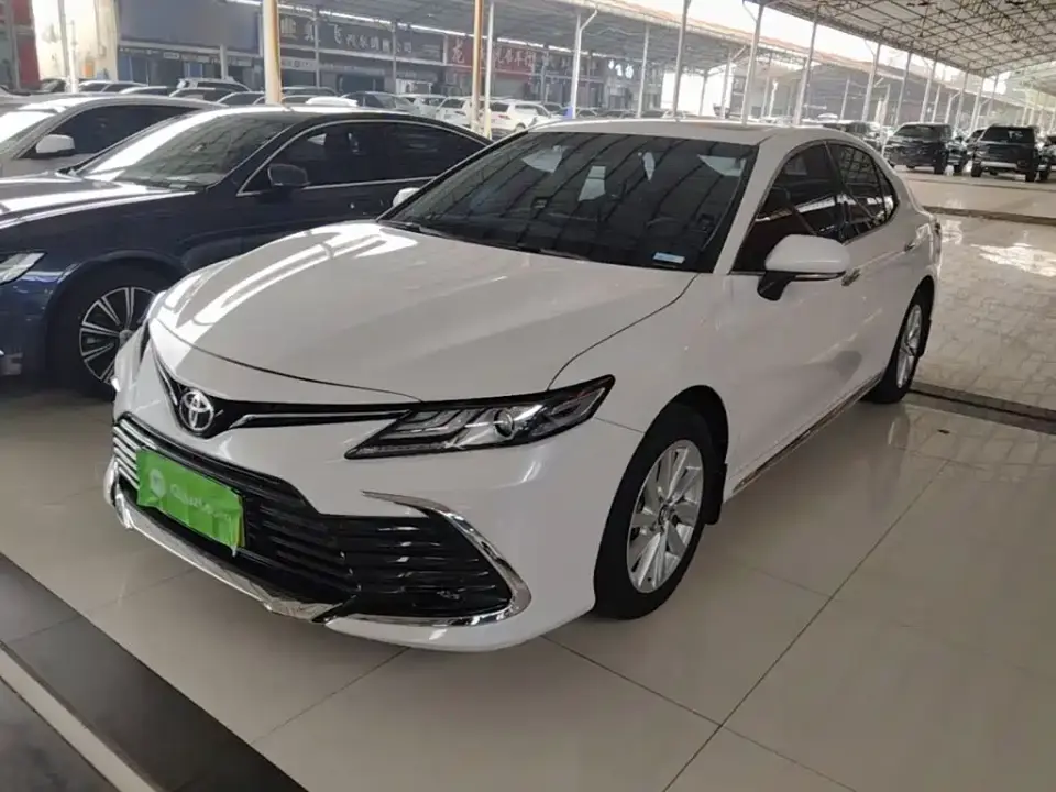 Toyota Camry 2.0G Luxury Edition 2023