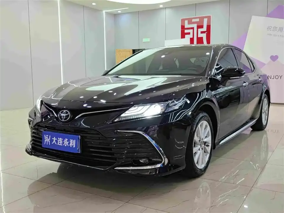 Toyota Camry 2.0G Luxury Edition 2024