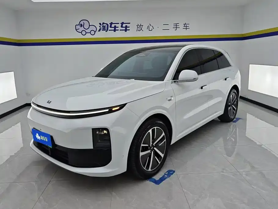 Li Auto L6 Pro Smart Renewal Edition 2025