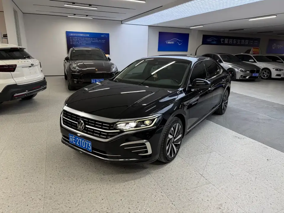 Volkswagen Passat 330TSI Luxury Edition 2021