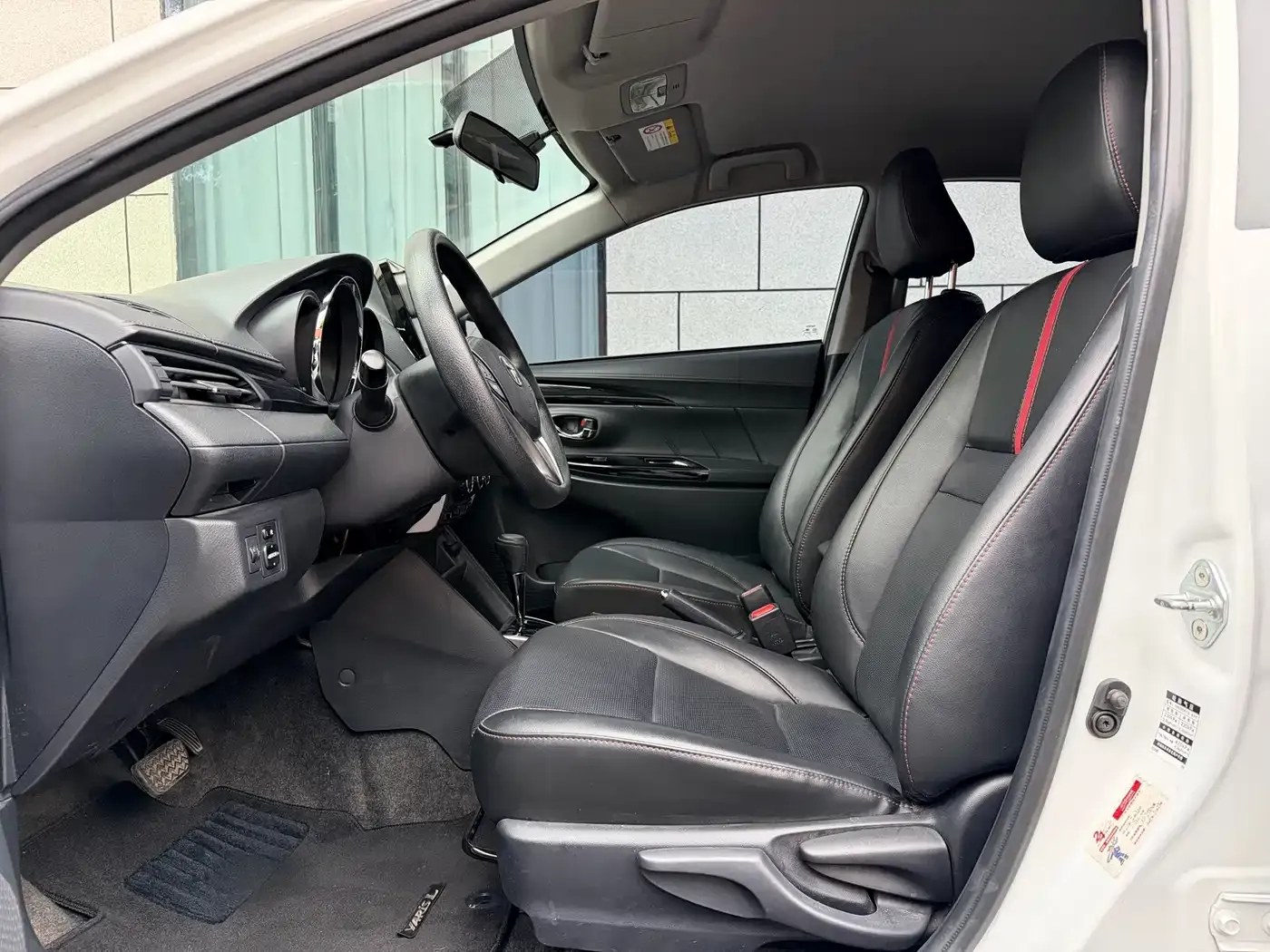 Toyota YARiS L Zhi Xuan Zhi Xuan X 1.5L CVT Luxury PLUS Edition 2022 — фото 19