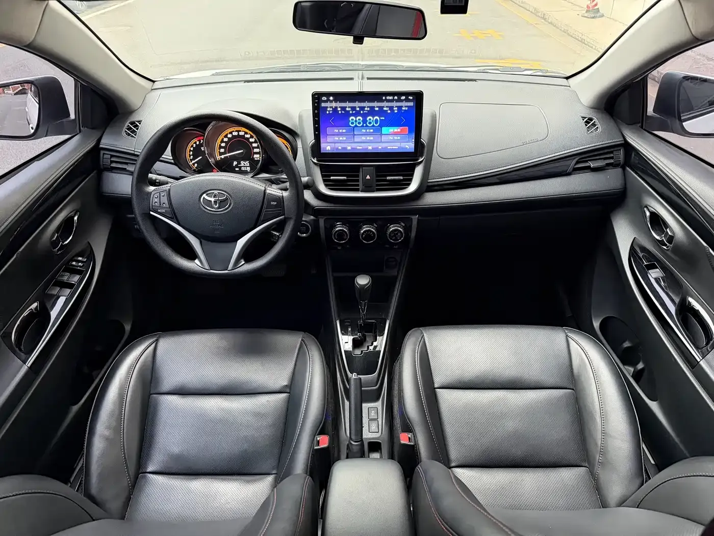 Toyota YARiS L Zhi Xuan Zhi Xuan X 1.5L CVT Luxury PLUS Edition 2022 — фото 18