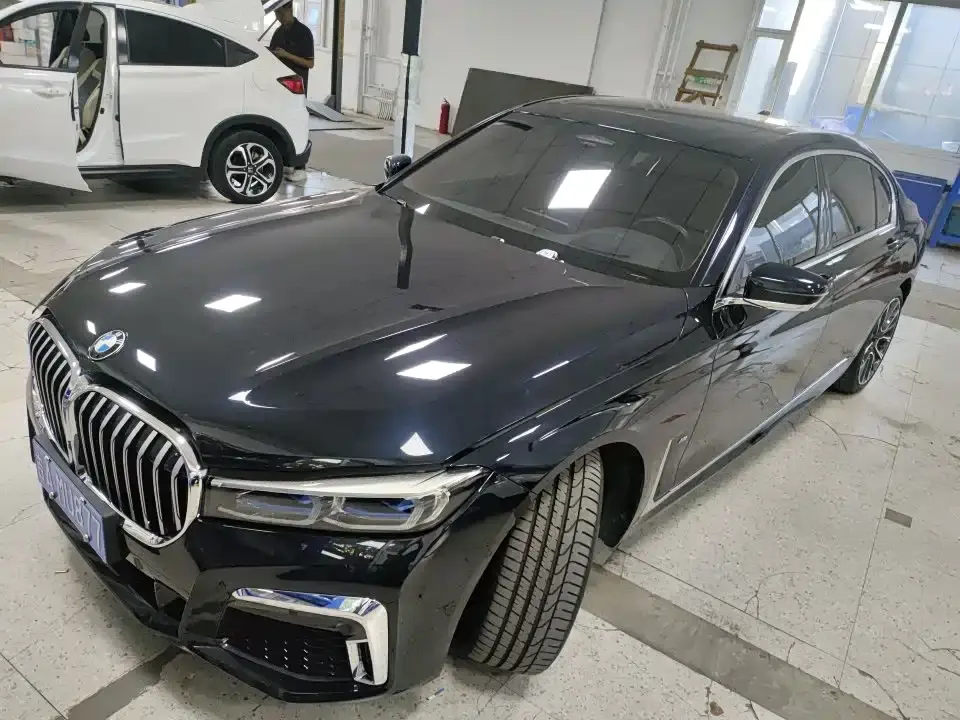BMW 7 Series Model 740Li xDrive Executive M Sport Package 2021
