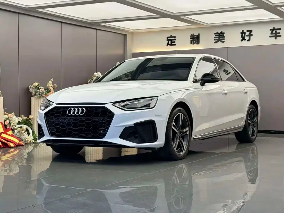 Audi A4L 40 TFSI Fashion Dynamic 2022