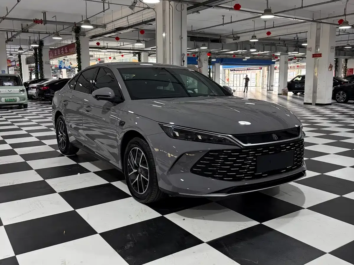 BYD Qin L Model DM-i Smart Drive Edition 128KM Pioneer 2026 — фото 3